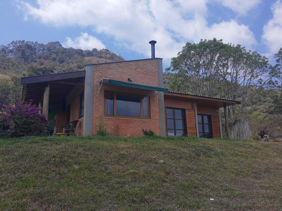 הוילה Gonçalves Casa Na Montanha מראה חיצוני תמונה